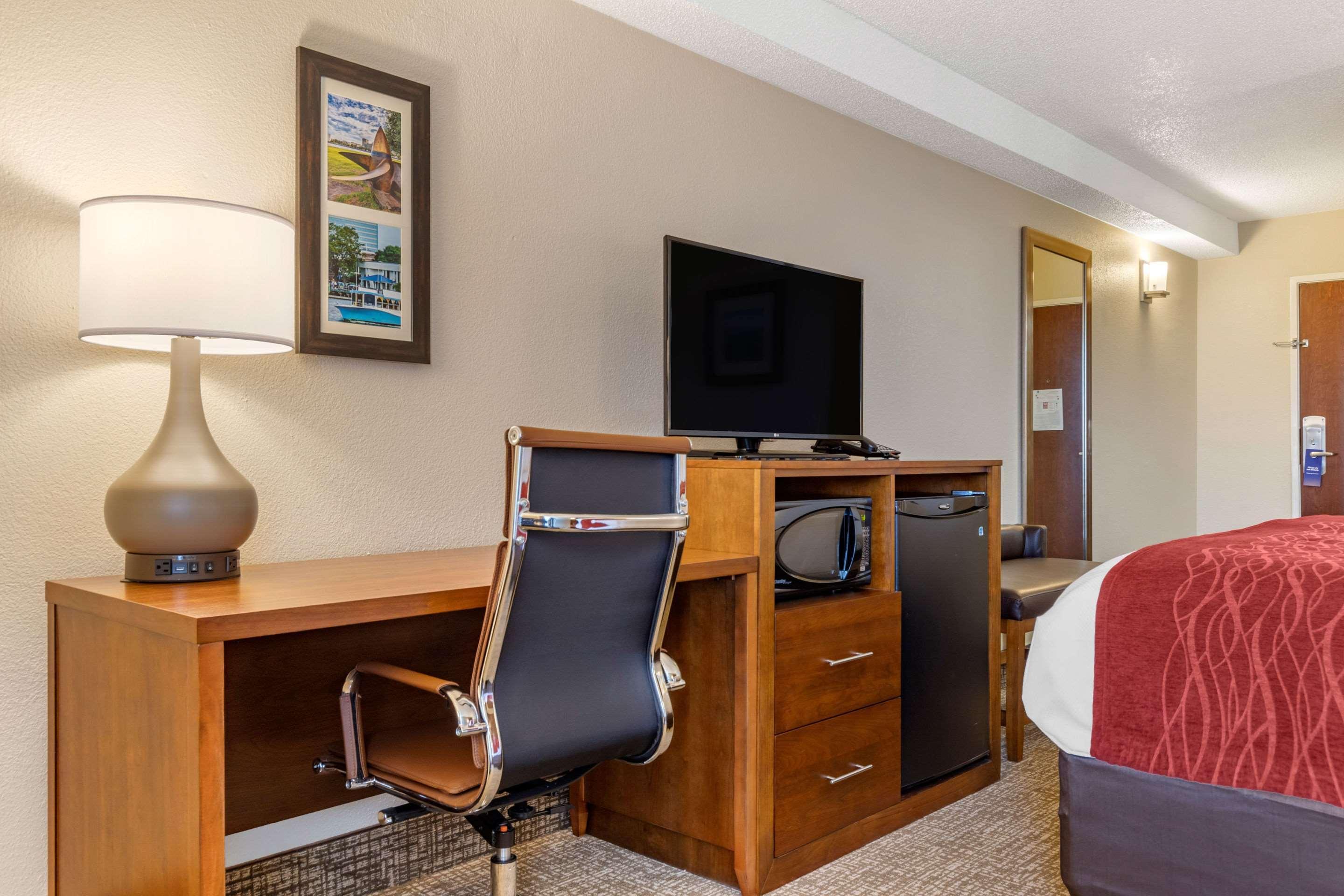 Comfort Inn University Wilmington Zewnętrze zdjęcie