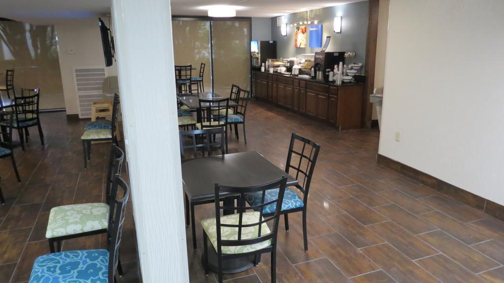 Comfort Inn University Wilmington Zewnętrze zdjęcie