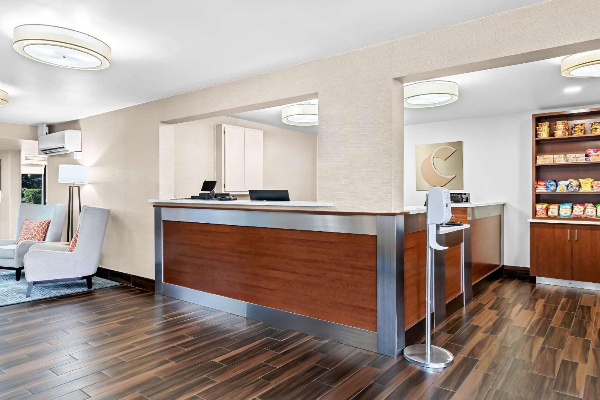 Comfort Inn University Wilmington Zewnętrze zdjęcie