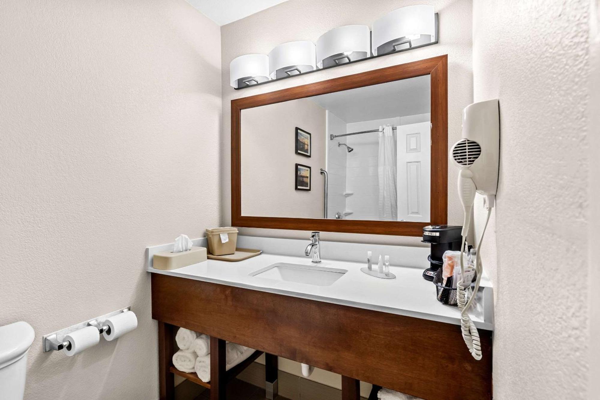 Comfort Inn University Wilmington Zewnętrze zdjęcie
